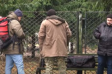 Чоловіки. Фото: скріншот YouTube-відео