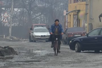 "Антикризисный" закон лишит местные бюджеты средств. Фото: скриншот YouTube