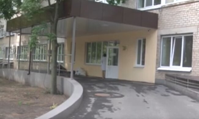 "Больница будущего" не выдержала дождя. Фото: youtube