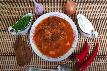 Борщ. Фото: скріншот YouTube-відео