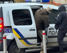 ТЦК в Киеве напали на авто, разбивали и стреляли - что произошло