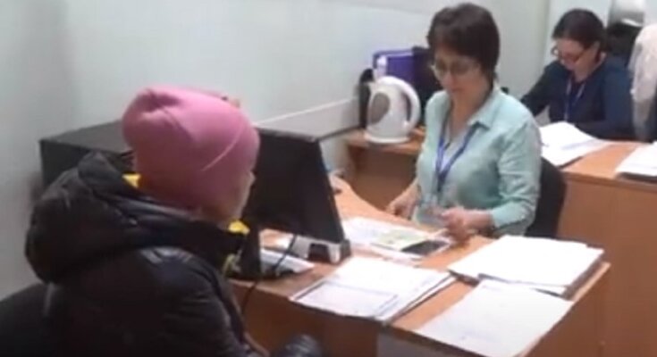 Украинцам рассказали, куда обращаться за помощью. Фото: скриншот Youtube-видео