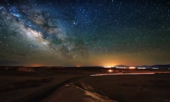 Зоряне небо. Фото: YouTube, скрін