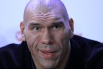 Известного российского боксера Валуева так и не спасли. Рак "сожрал" его, операции не помогли