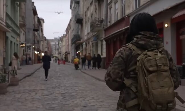 ЗСУ у місті. Фото: скріншот YouTube-відео