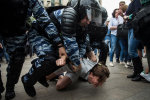 Задержание митингующих