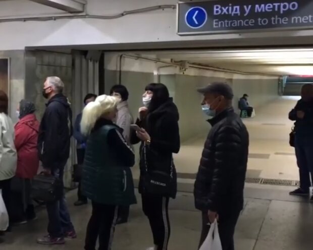 В Украине открыли станции метро. Фото: YouTube, скрин