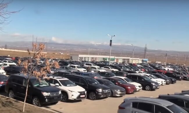 Автомобіль. Фото: YouTube, скрін