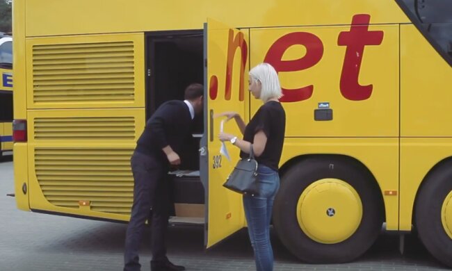 Уже с четверга украинцы смогут ездить в Польшу. Фото: youtube