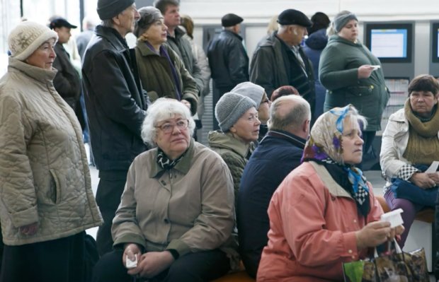 Пенсионеры в Украине. Фото: скриншот Youtube