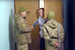 Українцям розповіли, що буде з "уклоністами" після закінчення війни. Фото: YouTube