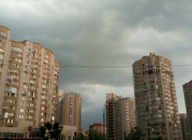 Берегитесь сами и прячьте авто: на Киев надвигается стихия, скоро начнется