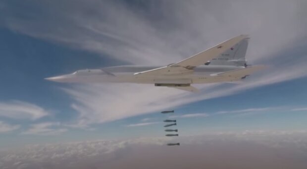 Российские самолеты наносят авиаудары. Фото: скриншот Youtube-видео