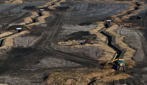 Укріплення лінії оборони. Фото: Telegram