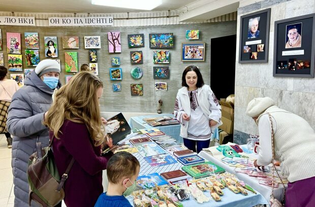 У Києві віруючі УПЦ зібрали 55 тис грн для онкохворих дітей – акція «Стрітенська свічка»