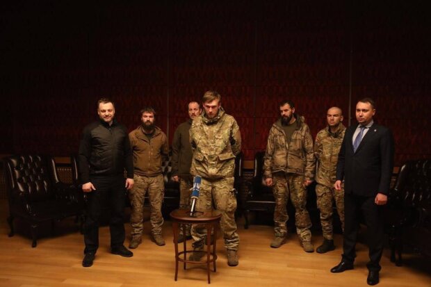 Украинские воины вернулись из плена. Фото: Telegram, скрин