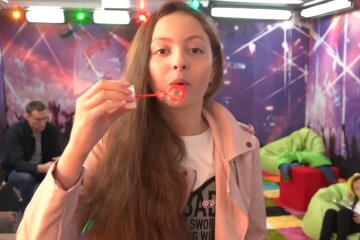 Маша Полякова.  Фото: скриншот YouTube-видео