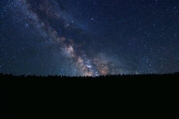 Звездное небо.  Фото: скриншот YouTube-видео