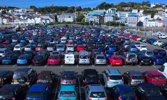 Продажа автомобилей. Фото: скриншот YouTube