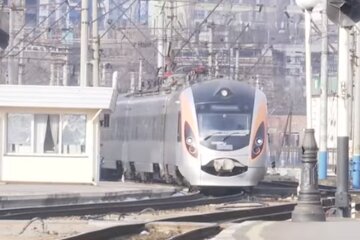 Поїзд. Фото: скріншот YouTube-відео