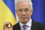 Экс-премьер-министр Украины Николай Азаров много высказывал в адрес Петра Порошенко, однако теперь он приплел к нему и других людей.