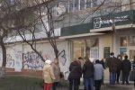 В НБУ рассказали о графике работы банков во время майских праздников. Фото: скриншот YouTube