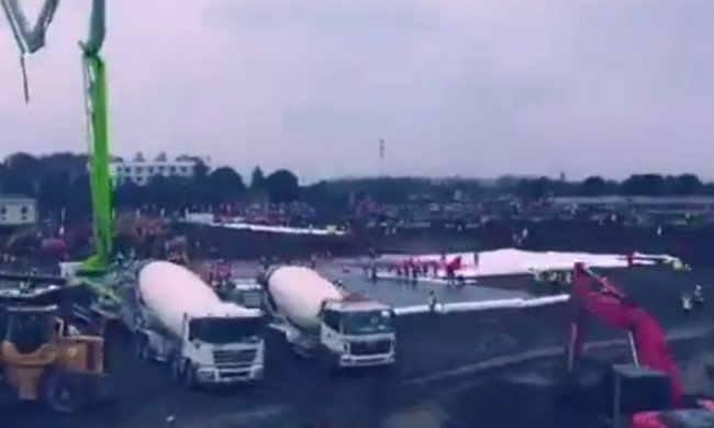 Строительство больницы в Ухани, фото - The Telegraph