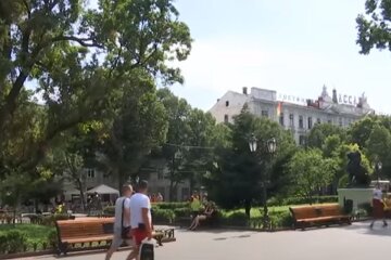 Погода в Украине летом. Фото: скриншот YouTube-видео