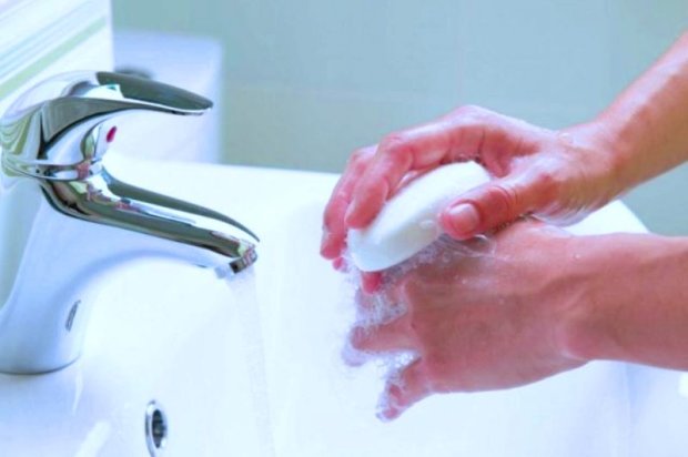 Мытье рук. Фото: АиФ