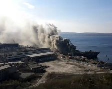 Мощнейший пожар на российском эсминце: первое видео