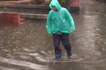 Дощ. Фото: скріншот YouTube-відео