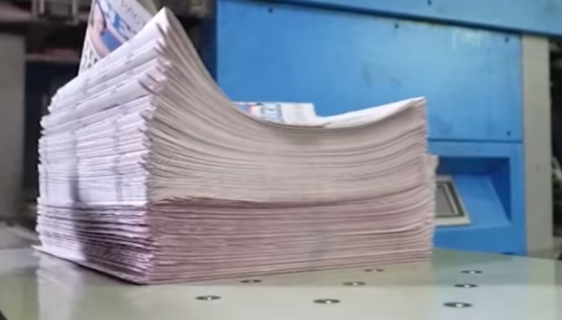 В Украине из-за карантина перестали выпускать газеты. Фото: Телеканал Украина