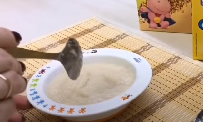 Чому неможна доїдати за дитиною.  Фото: скріншот YouTube-відео