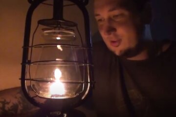 Керосиновая лампа. Фото: скриншот YouTube-видео