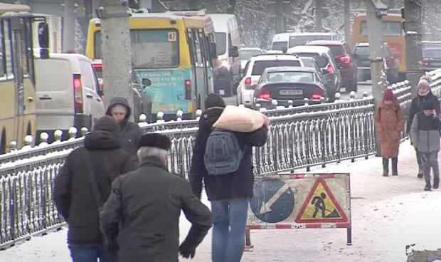 В Україні оголошено третій рівень небезпеки: синоптики б'ють на сполох через негоду на понеділок, 13 березня