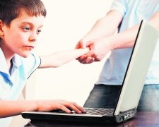 Касается всех родителей: как понять, что ребенка вербуют в интернете
