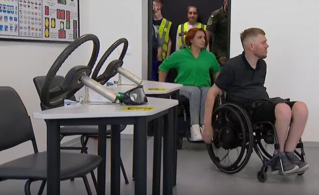 Люди с инвалидностью. Фото: скриншот YouTube-видео