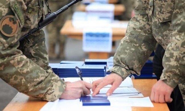 У ЗСУ готують нові контракти на рік, два – десять – скільки заплатять