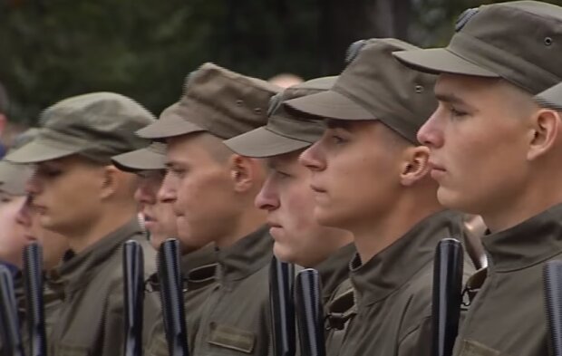 Курсанты Национальной гвардии. Фото: YouTube, скрин