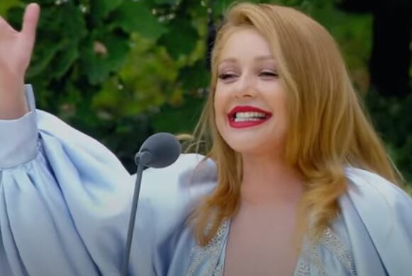 Тина Кароль. Фото: скриншот YouTube.