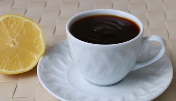 Кофе с лимоном. Фото: YouTube