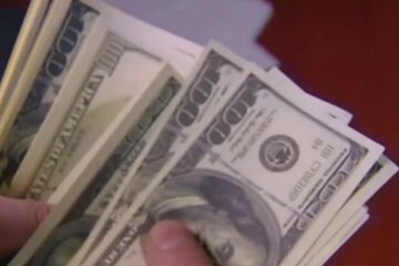 Курс валют. Доллар. Фото: скриншот Youtube