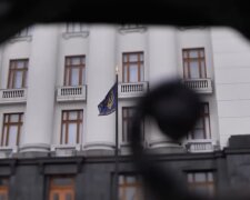Украинцы просят президента отменить локдаун. Фото: скриншот Youtube-видео