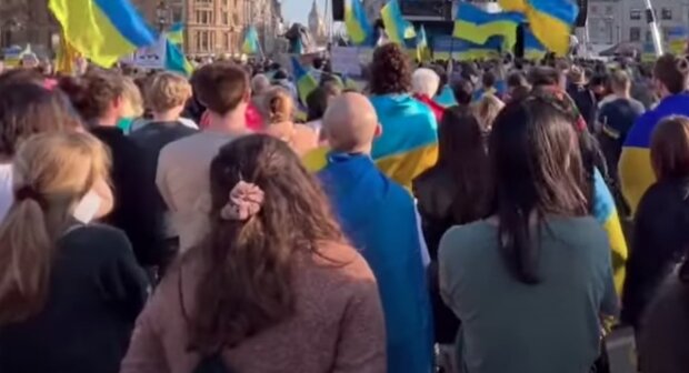 Митинг в поддержку Украины. Фото: YouTube, скрин