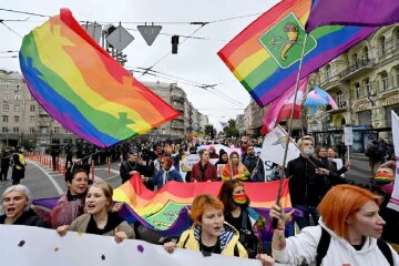 ЛГБТ-прайд в Киеве: митинг kyivpride