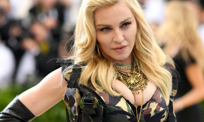 «Как девочка»: Мадонна снялась в фотосессии для Vogue, объявив этим о своем возвращении на сцену