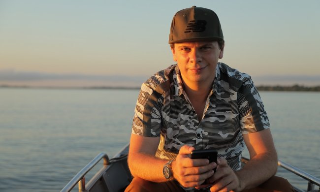Дима Комаров поздравил рыбаков с профессиональным днем: похвастался экзотическим уловом (фото)