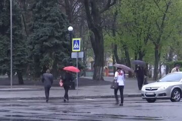 Похолоданнчя та мокрий сніг. Фото: скріншот YouTube