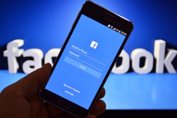 Глобальный сбой Facebook встревожил весь мир. Что произошло