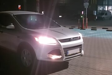 Влепят штраф 510 грн из-за фар: всех водителей предупредили